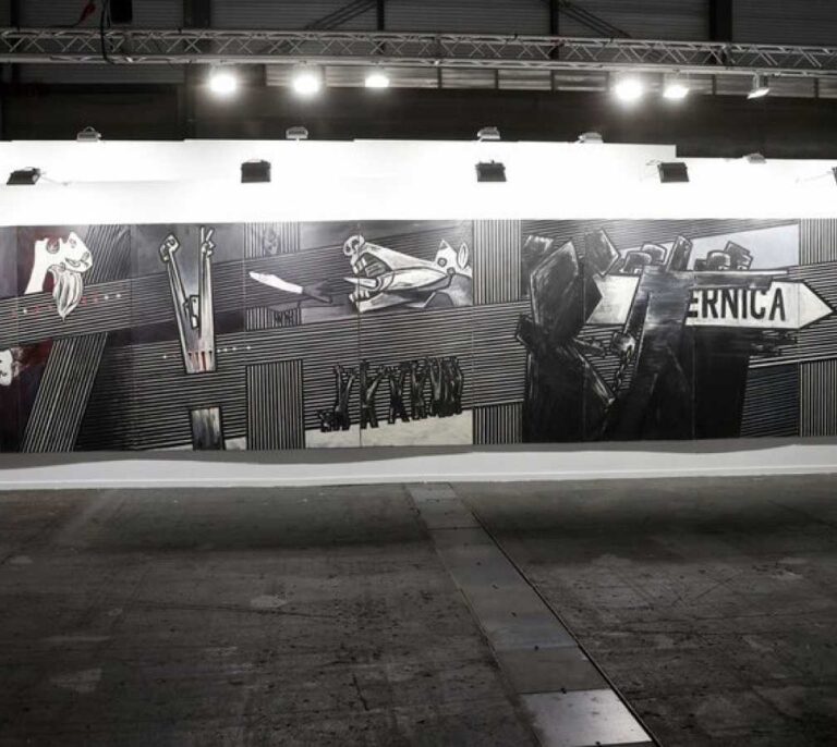 El "Guernica" de Ibarrola ya está en el Museo Bellas Artes de Bilbao