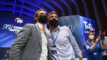 Casado arropa a Mazón como líder del PP de Valencia y llama "cobarde" a Sánchez