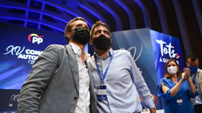 Pablo Casado y Carlos Mazón, en el Congreso del PP valenciano.