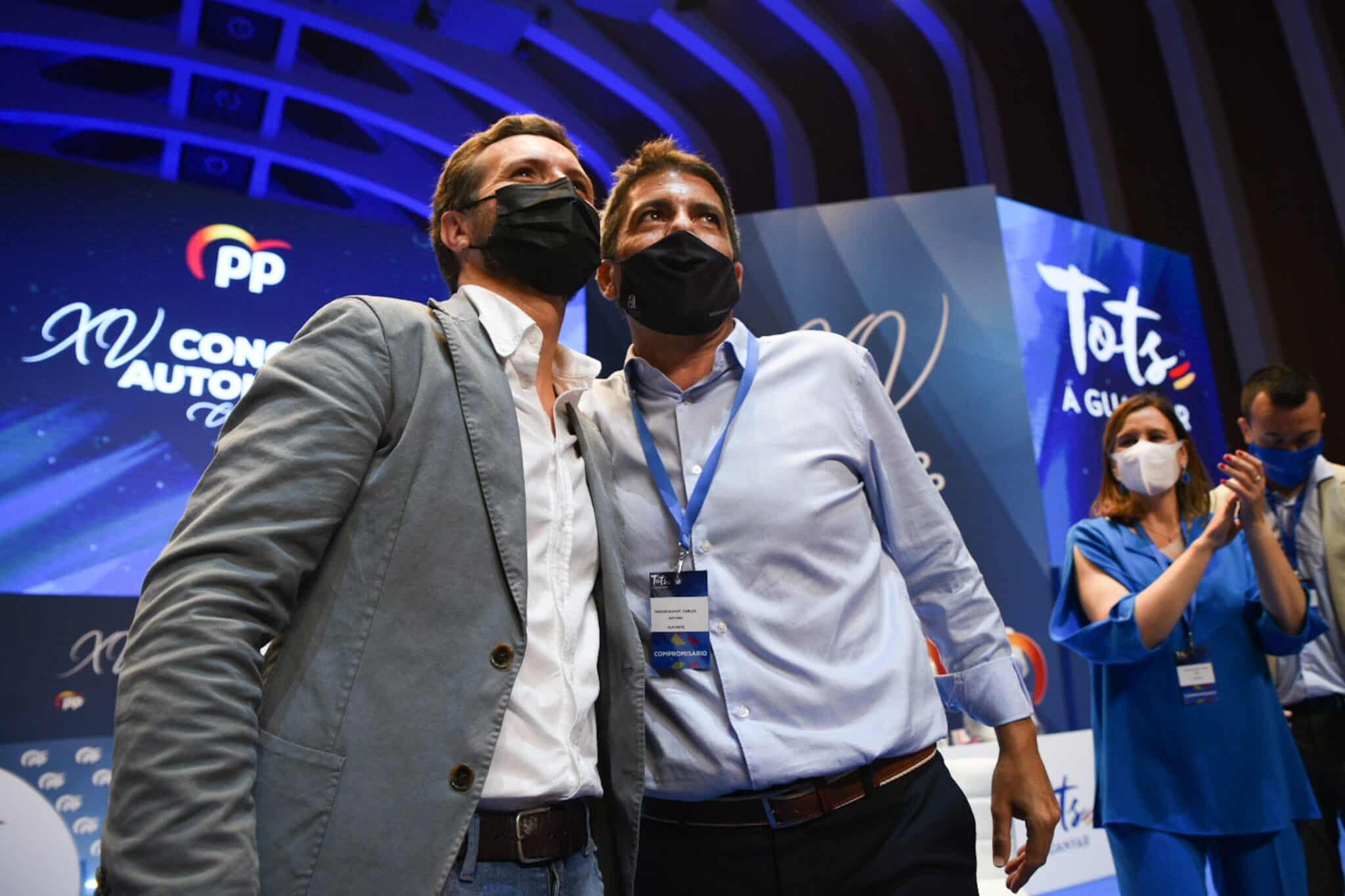 Pablo Casado y Carlos Mazón, en el Congreso del PP valenciano.