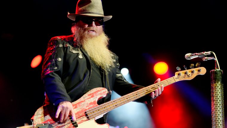 Muere Dusty Hill, bajista de la banda ZZ Top