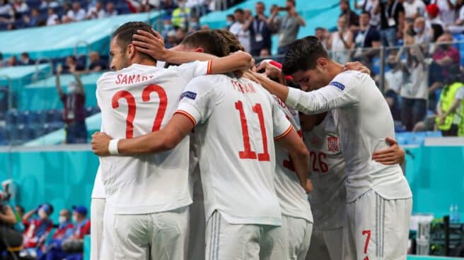 Los jugadores de España celebran el gol ante Suiza Los jugadores de España celebran el gol ante Suiza