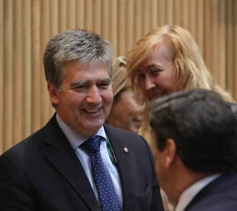 El juez rechaza imputar a Cosidó en 'Kitchen' pese a pedirlo Anticorrupción