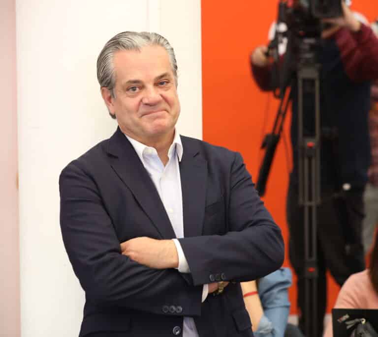Marcos De Quinto entra en la ampliación de capital en la televisión de Javier Negre