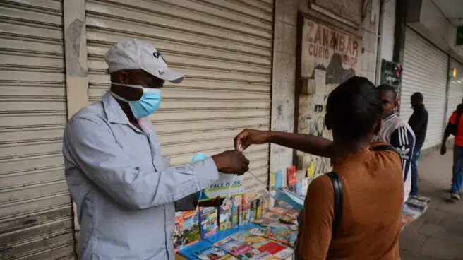 La 'fuga de vacunas' de África: sólo un 3,1% de la población está inmunizado