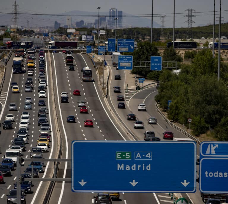 Varios accidentes y retenciones  marcan la segunda 'Operación salida' del verano