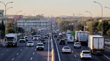 Estado de las carreteras: las principales autovías registran retenciones en la operación retorno del Puente del Pilar