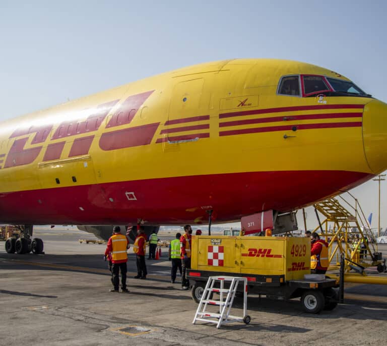 DHL diseña un plan de expansión en España con 130 millones y nuevos centros operativos