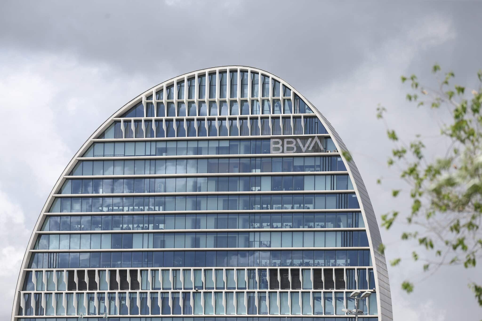 El BBVA cierra este lunes el plazo de adhesión voluntaria al ERE para 2.935 empleados