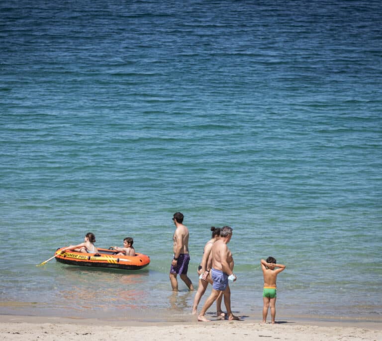 Las altas temperaturas ponen en riesgo a una docena de provincias y Córdoba, Granada y Zaragoza  rozarán los 40ºC