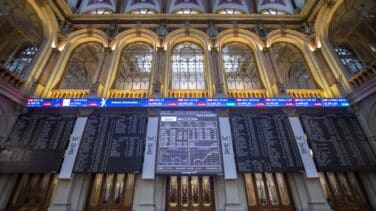 El Ibex cierra con una caída cercana al 2% en su peor sesión en dos semanas