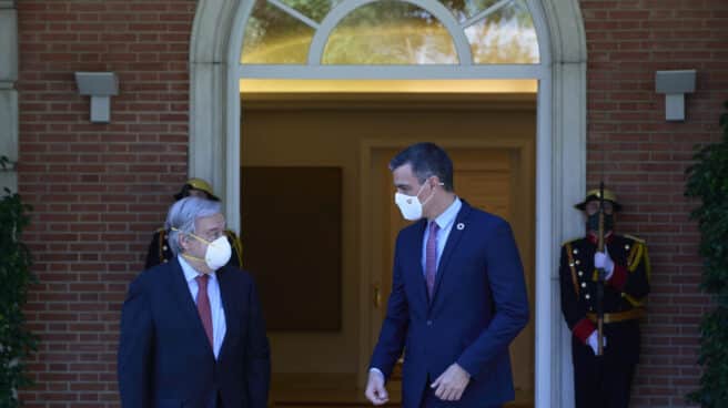 Pedro Sánchez junto a Antonio Guterres