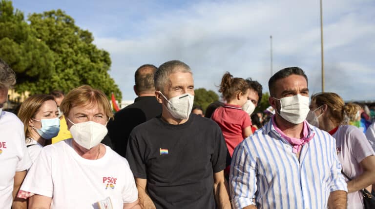 El ministro del Interior, Fernando Grande-Marlaska, durante la manifestación del Orgullo LGTBI