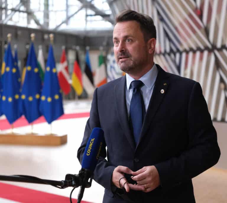El primer ministro de Luxemburgo, hospitalizado por Covid