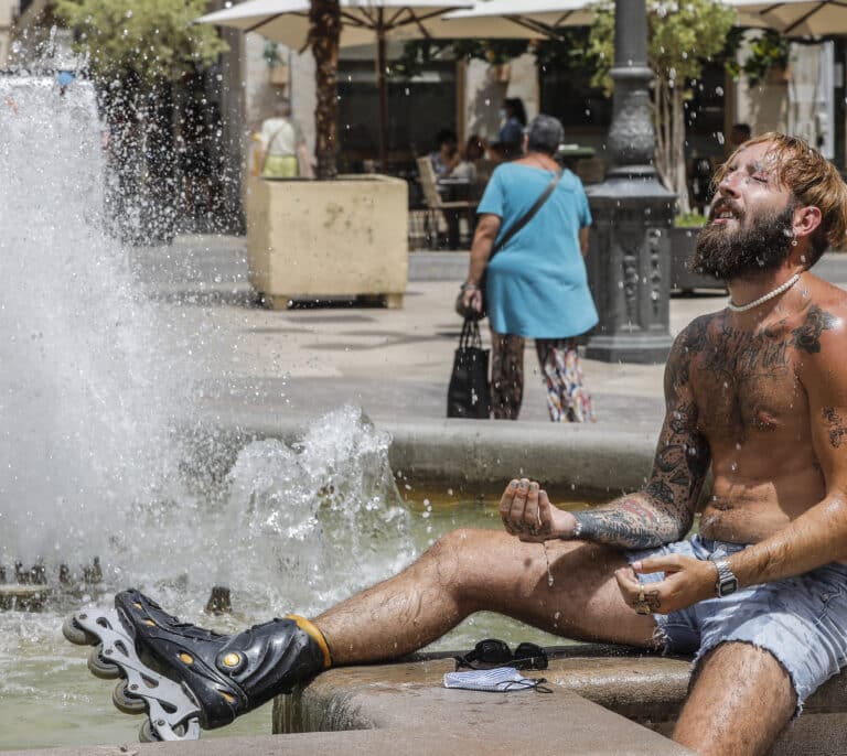 Las temperaturas máximas vuelven a subir y seis provincias alcanzan el nivel de riesgo por calor