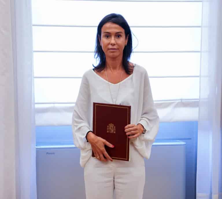 La ministra de Transportes le ganó el pulso a Pardo de Vera con el apoyo de Moncloa