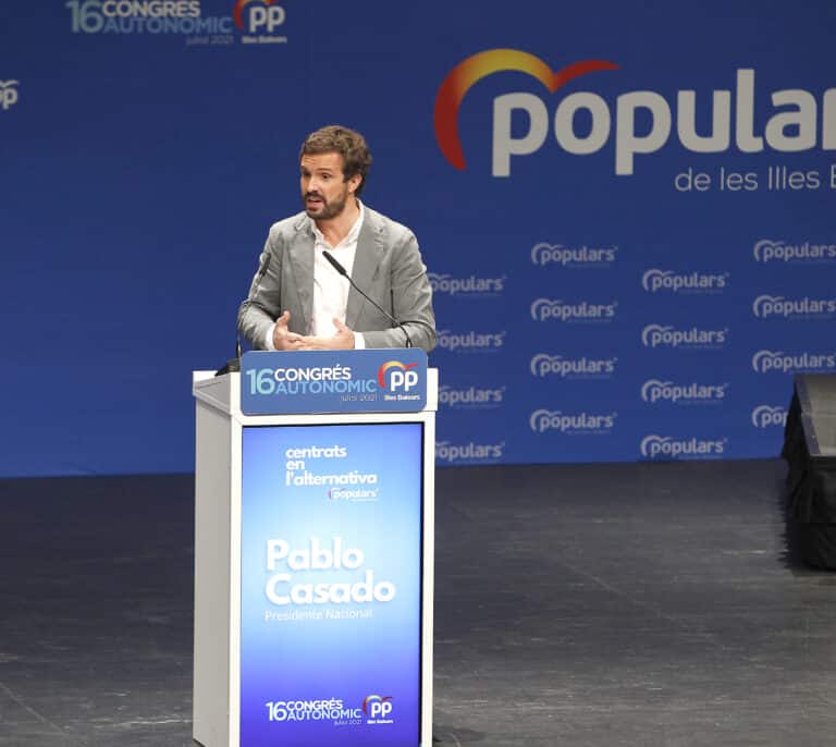 El Instituto de Estudios Catalanes tilda de "ignorante" a Casado por negar que en Baleares hablen catalán