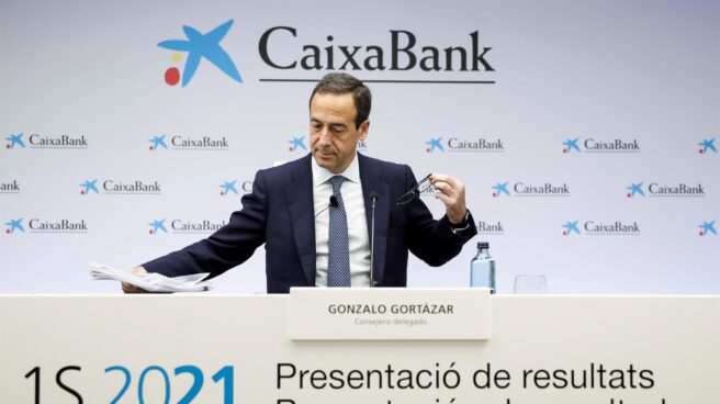 El consejero delegado de CaixaBank, Gonzalo Gortázar, presenta los resultados del primer semestre tras su fusión con Bankia