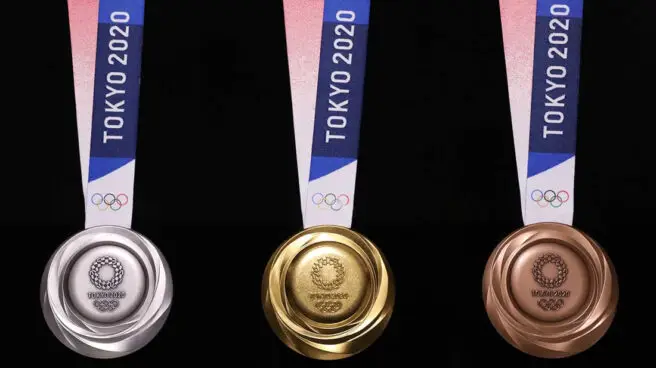 Las medallas de Tokio: 78.985 toneladas de basura electrónica convertidas en oro, plata y bronce