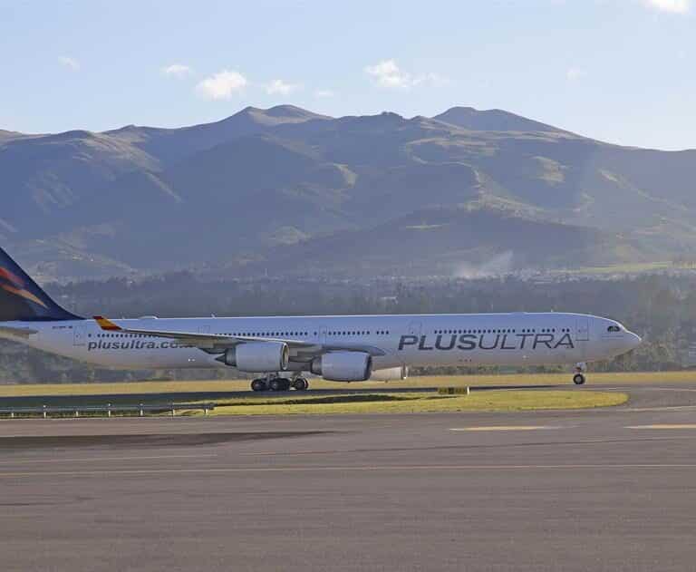 Un juzgado suspende el rescate del Gobierno a la aerolínea Plus Ultra