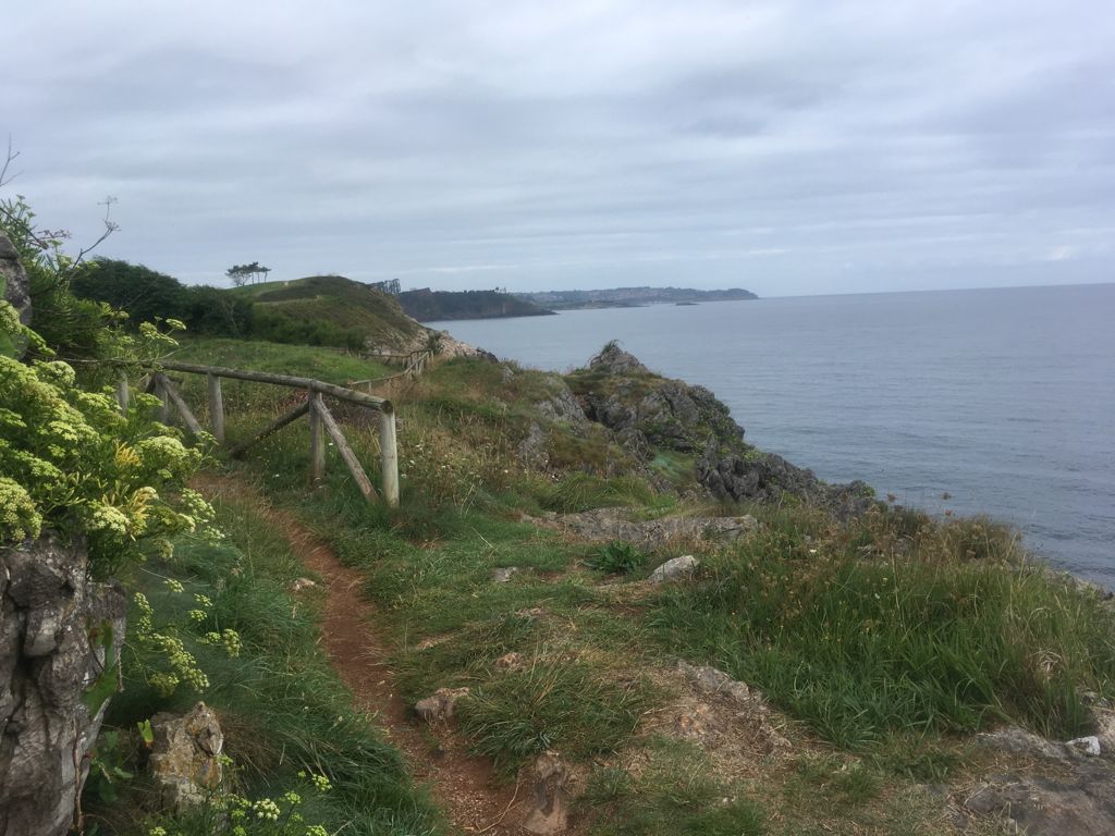 La costa cantábrica a la altura de Candás, en Asturias