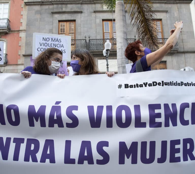 Piden 30 años de cárcel por violar a su hijastra menor de edad