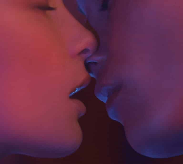 ¿Adiós a los amores de verano?: así ha cambiado el Covid las relaciones