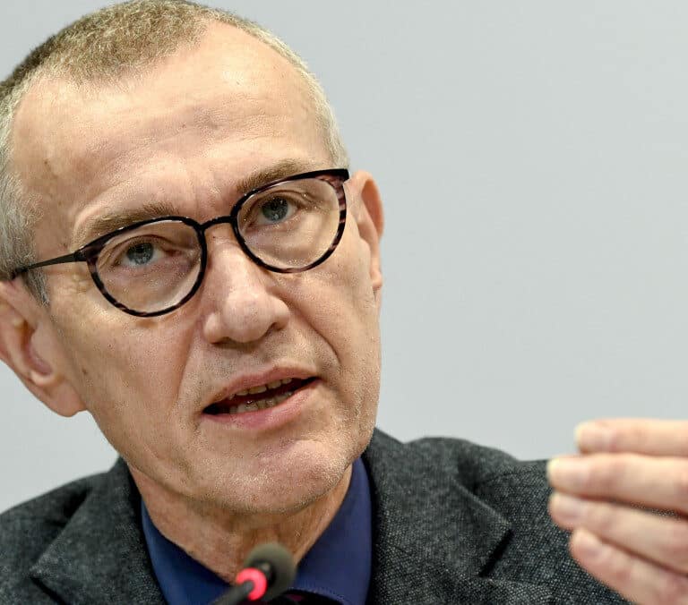 Un operador turístico belga repatría a todos sus viajeros de España por Covid