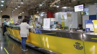 BBVA y Banco Sabadell, los dos únicos grandes que se unen al convenio de la banca con Correos