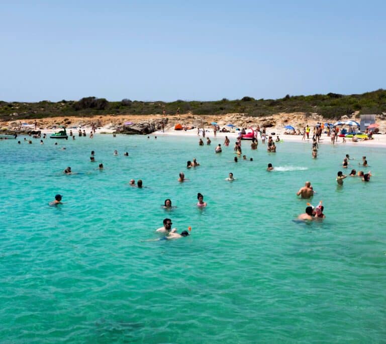 Las cifras de turistas internacionales en julio mejoran los datos prepandemia