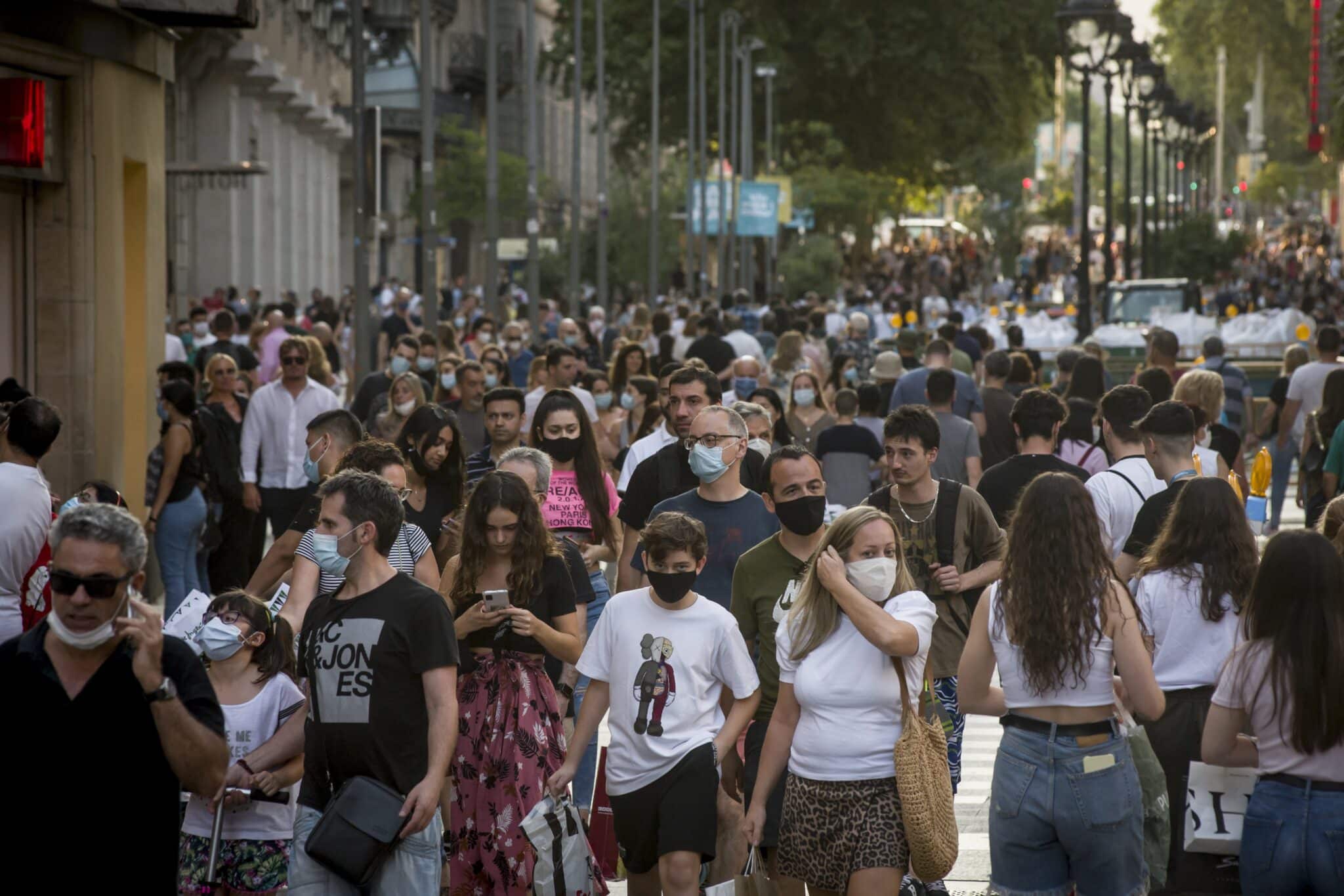 La Justicia avala el toque de queda de 1 a 6 de la madrugada para 161 municipios catalanes