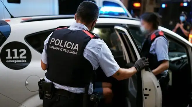 Detenido un hombre por la muerte violenta de otro en una vivienda de Barcelona