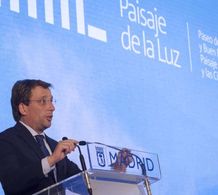 Almeida anuncia el I Festival Internacional de la Luz para "poner en valor" el patrimonio cultural urbano de Madrid