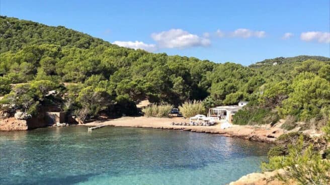 ibiza-verano-2021-cala_bonita Te ofrecemos una selección de cinco planes que te enamorarán aún más de Ibiza en este verano de 2021.