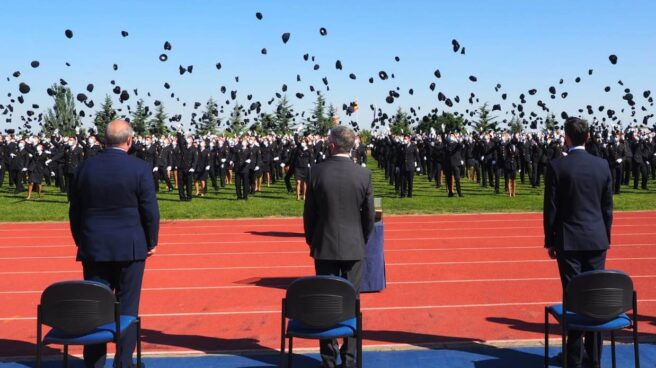 Jura de la XXXV promoción de la escala básica de la Policía Nacional este lunes en la Escuela de Ávila.