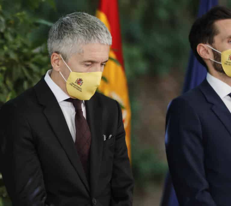 El Gobierno da por lograda la equiparación salarial que policías y guardias civiles niegan