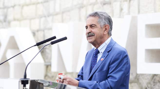 El presidente de Cantabria, Miguel Ángel Revilla, en un acto en Santander.