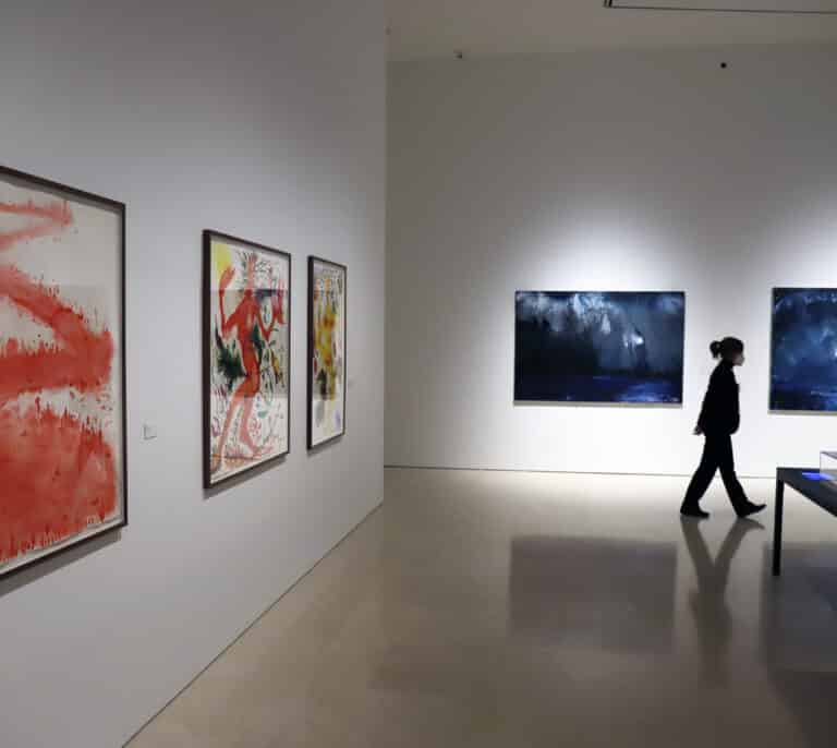 Catorce ciudades costeras donde arte y playa son compatibles