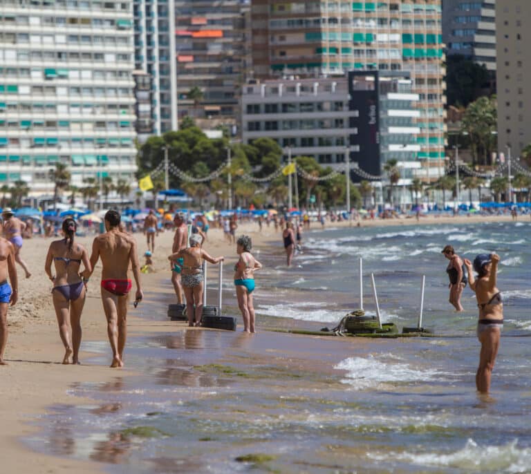 Nuevo frente para el Imserso: los hoteleros impugnan los pliegos a dos meses de que empiece la temporada