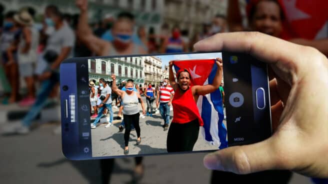 prensa-cuba Imagen de la revuelta en Cuba tomada desde un móvil