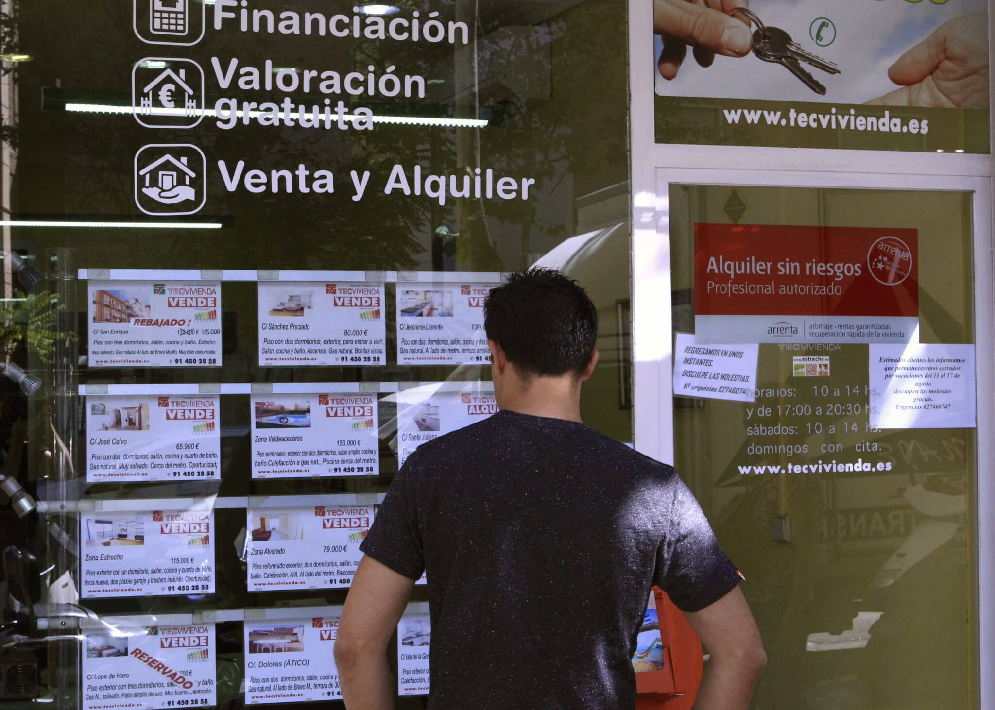 La compraventa de viviendas se dispara en junio un 73,5% y suma cuatro meses de ascensos