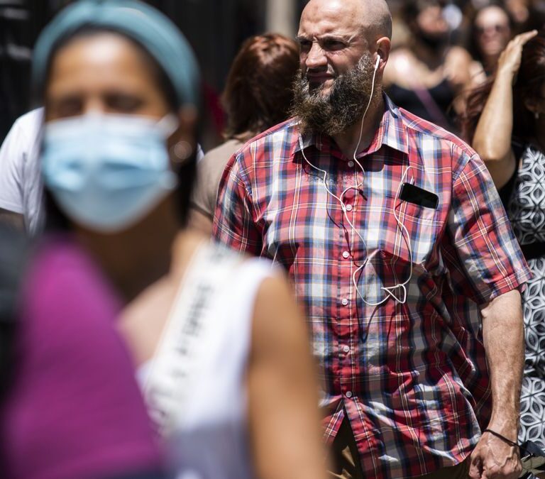 Extremadura pasa al nivel 2 de alerta con reuniones de no más de 6 personas