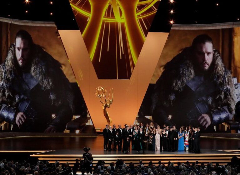 Los premios Emmy celebrarán su 73º edición al aire libre y con límite de aforo