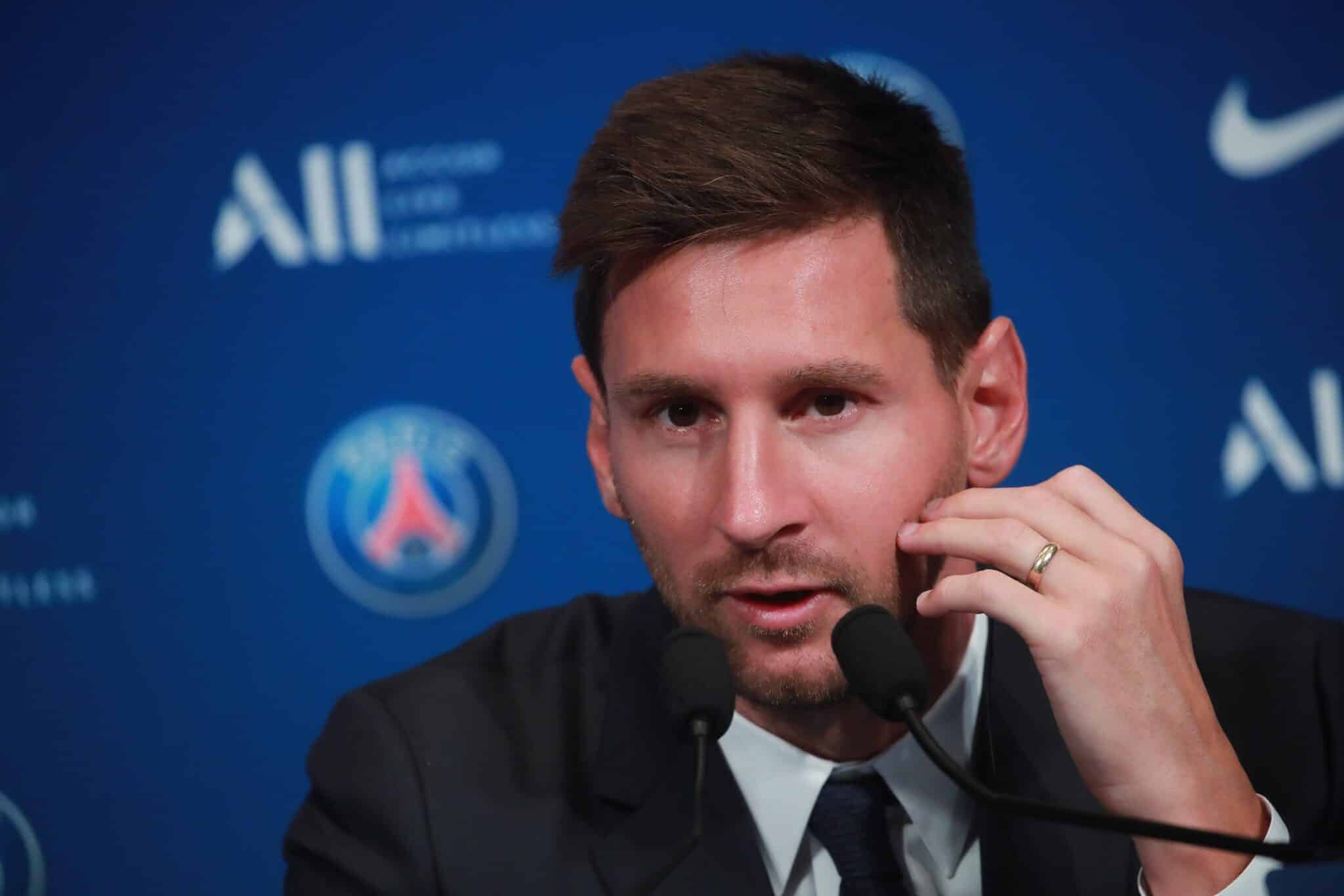 El delantero argentino Lionel Messi durante su rueda de prensa como parte de su presentación oficial con el PSG.