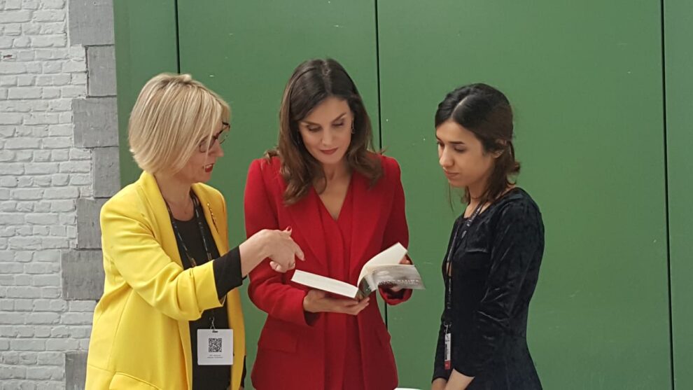 Beatriz Becerra, la reina Letizia y Nadia Murad