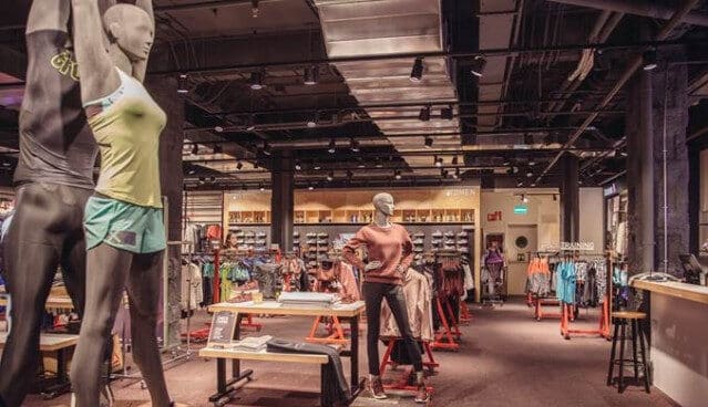 Archivo - Tienda de Reebok -