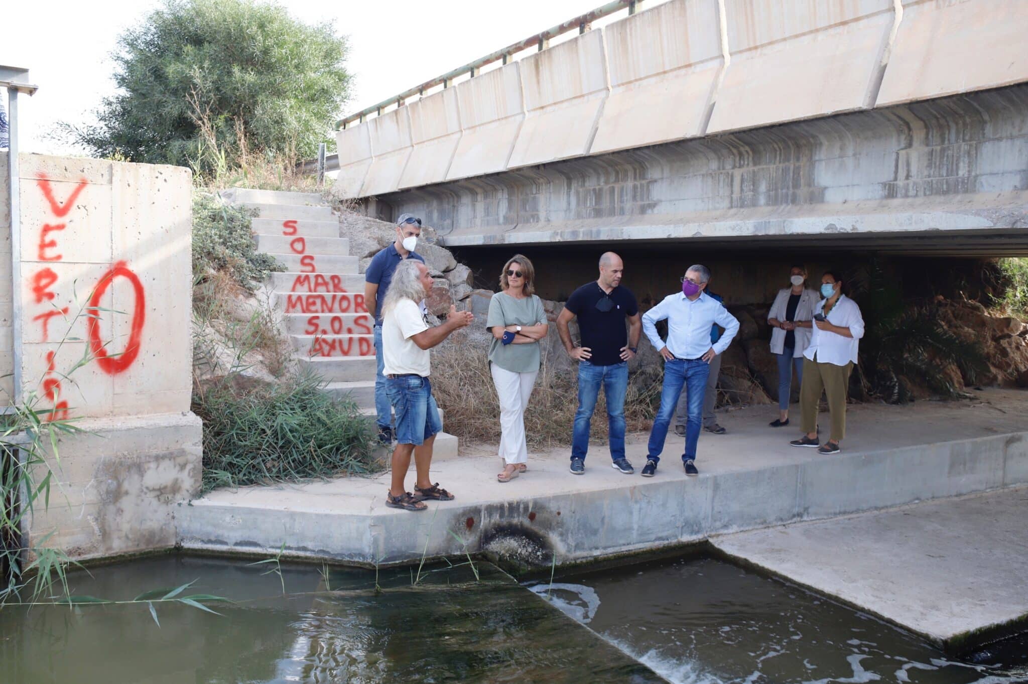 Vertido cero, la solución de 620 millones al Mar Menor que Teresa Ribera abandona por el 'cinturón verde'