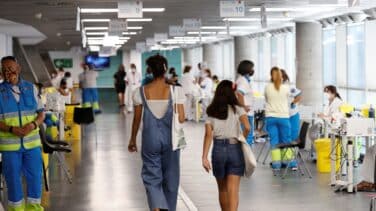 La incidencia baja de los 300 puntos y España suma 163 nuevas muertes por Covid-19