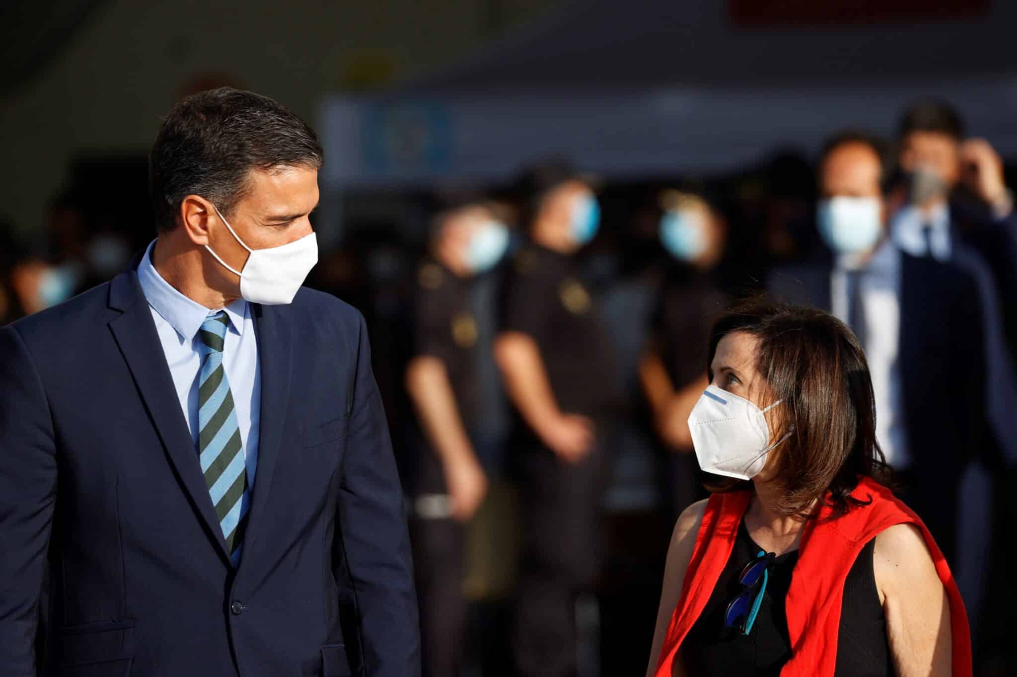 Pedro Sánchez y Margarita Robles.