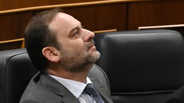 Ábalos niega que Sánchez lo sacara del Gobierno por su vida privada y anuncia "acciones judiciales"